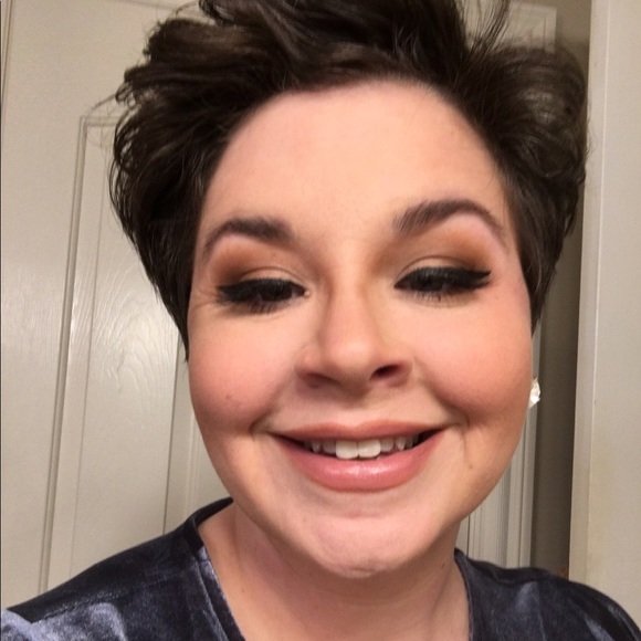 Meet your Posher, Courtney - Picture 5 of 15